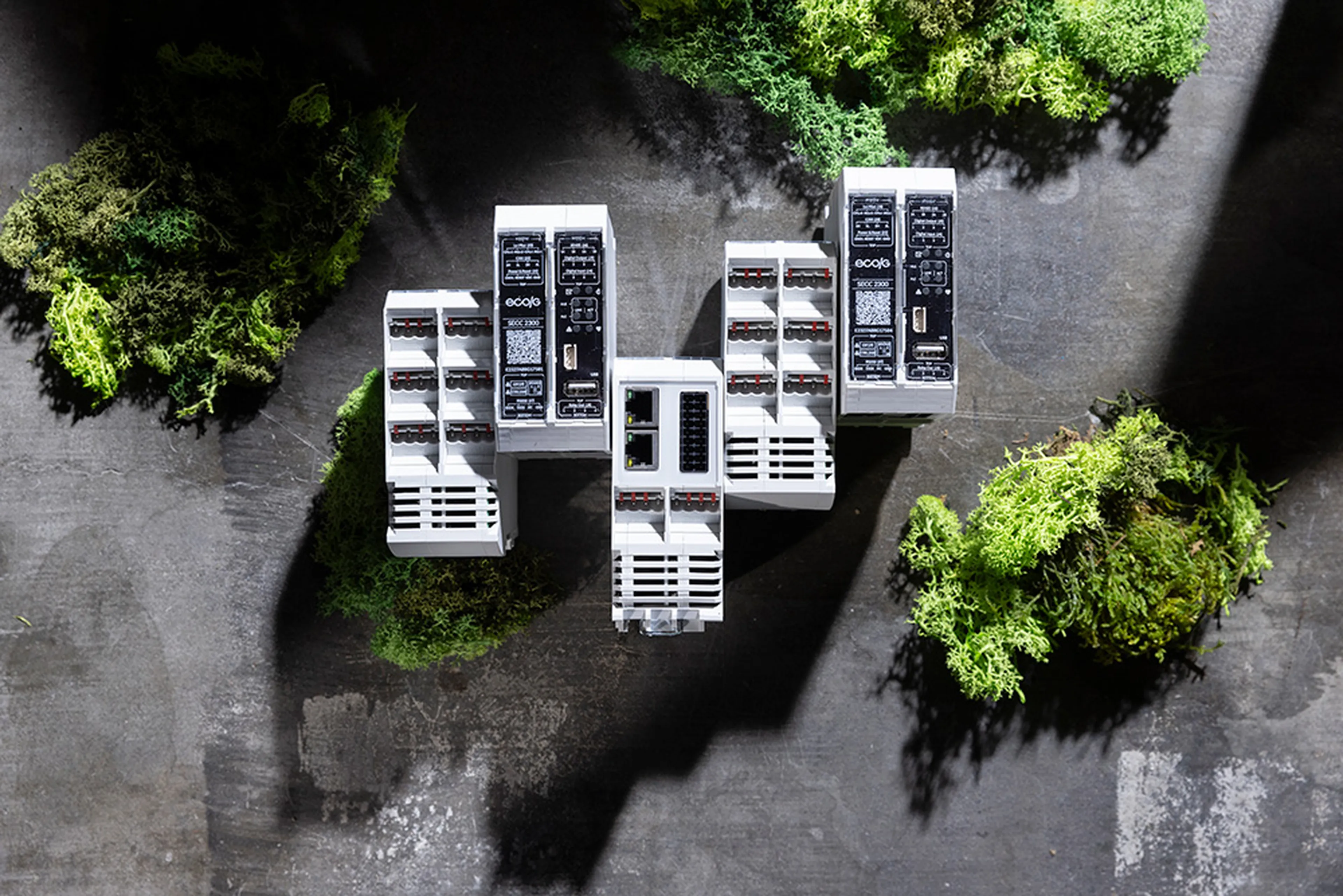 EcoG_ChargeControllers_